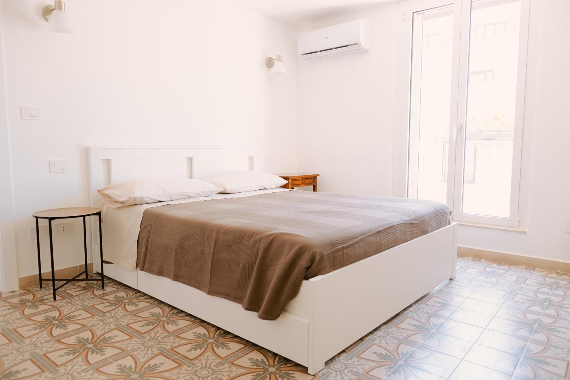 Casa Antonia - Terrace & Suites Барі Екстер'єр фото